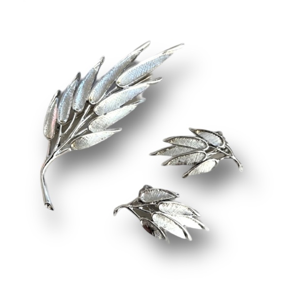 VINTAGE 50s BROOCH & EARRINGS Set by JUDY LEE Never Worn From Private Collection - Picture 13 of 13